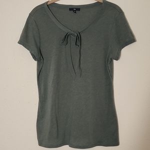 GAP Tie-Neck Knit Top Tee size M